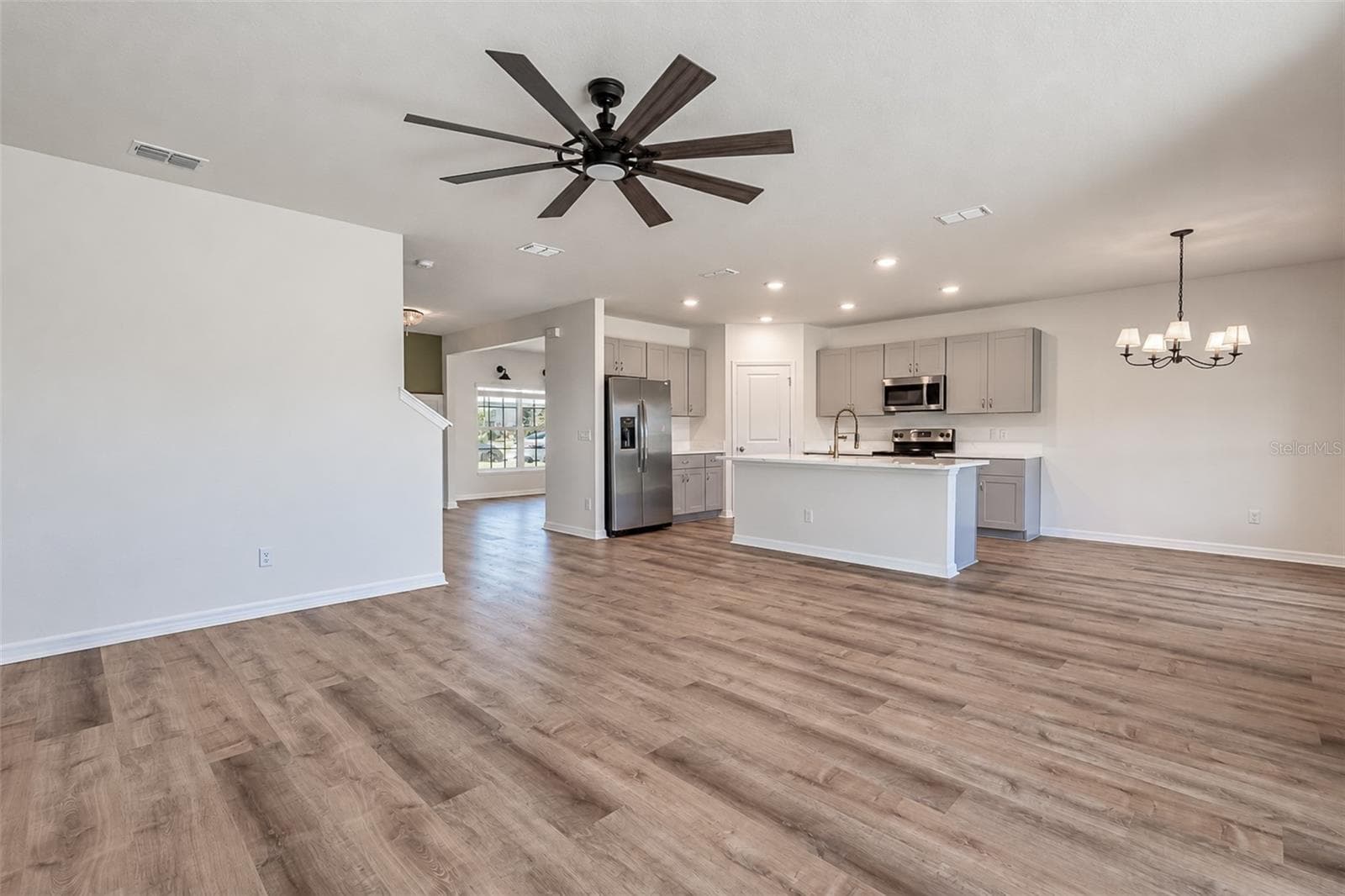 Single Family Residence at 585 BLACK EAGLE DR, GROVELAND, photo 13 of 56