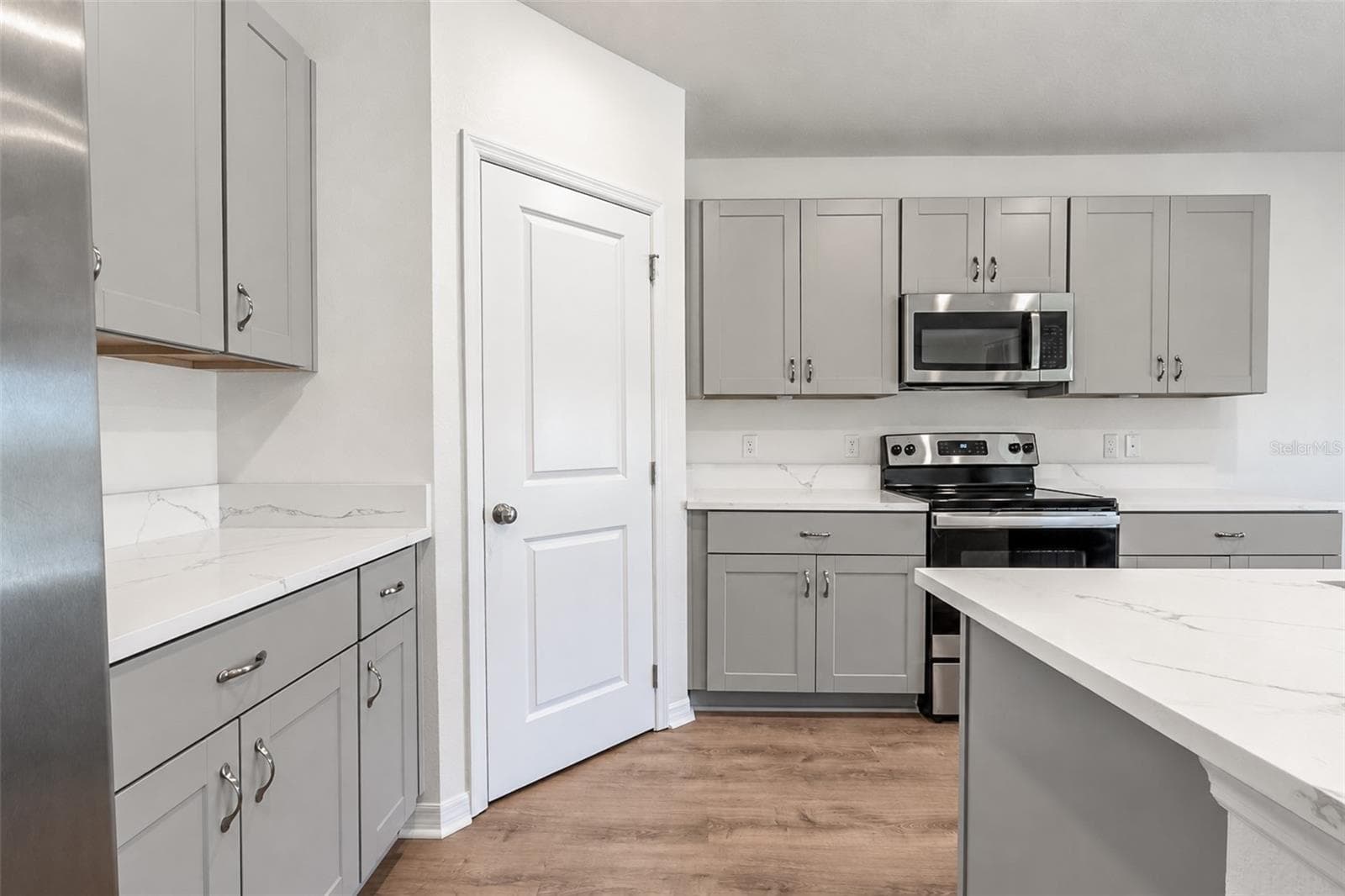 Single Family Residence at 585 BLACK EAGLE DR, GROVELAND, photo 17 of 56
