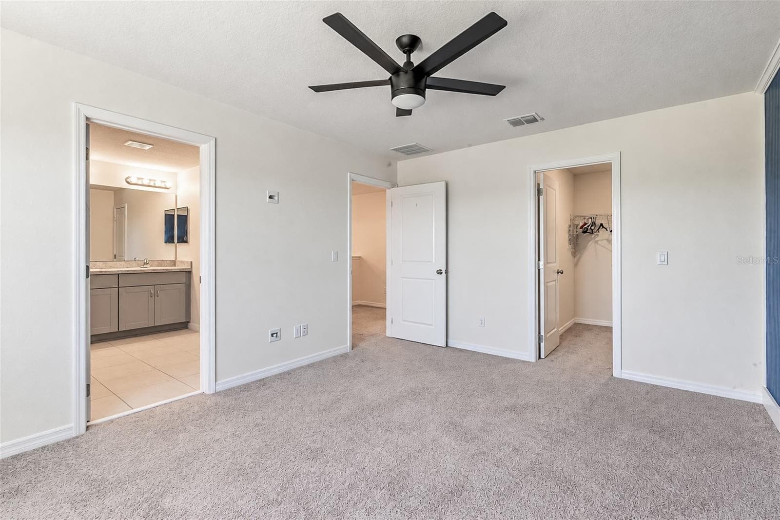 Single Family Residence at 585 BLACK EAGLE DR, GROVELAND, photo 40 of 56