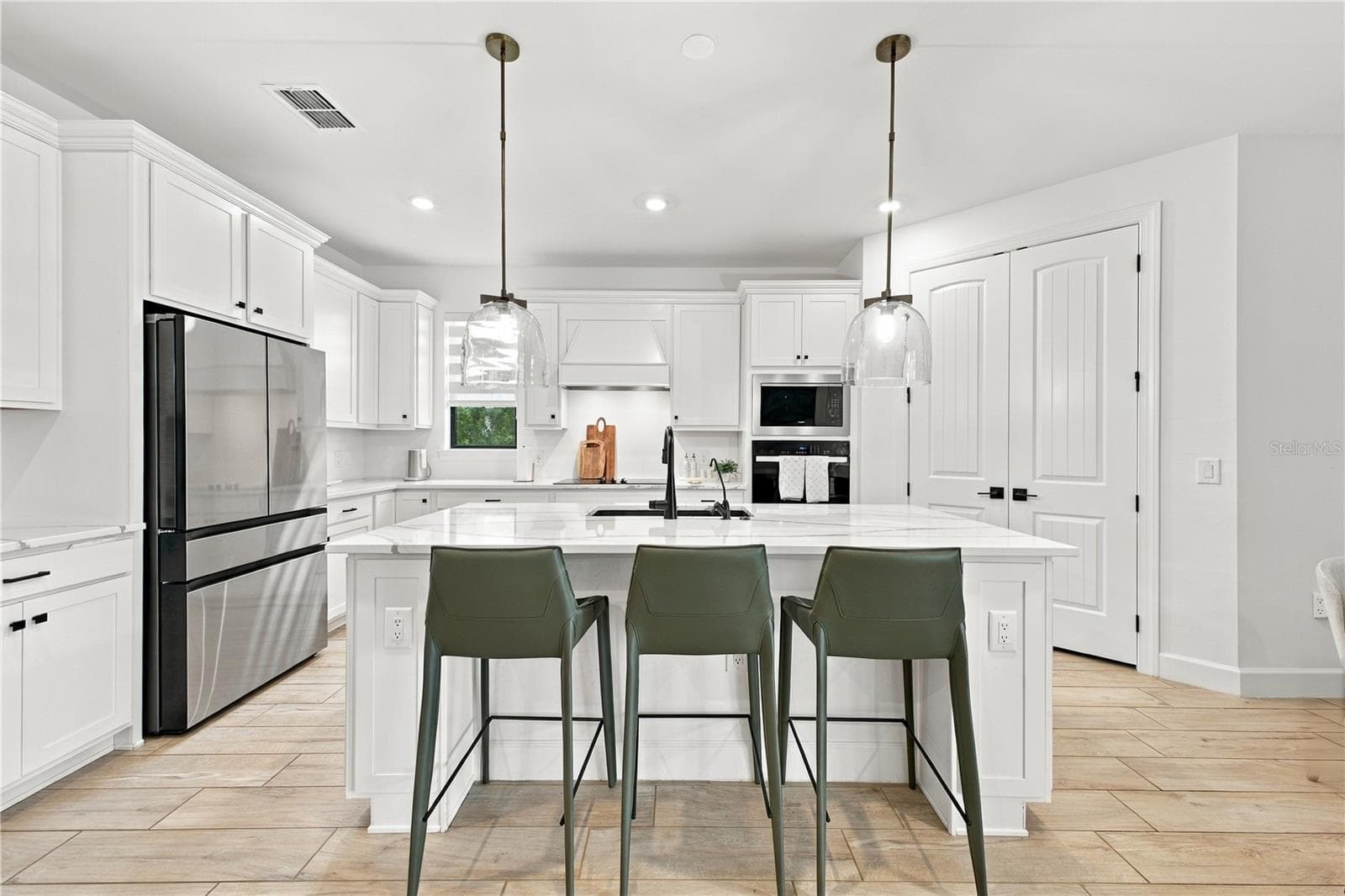 Eat In Kitchen - 5839 SILVERSIDE PINE CT, LAKEWOOD RANCH