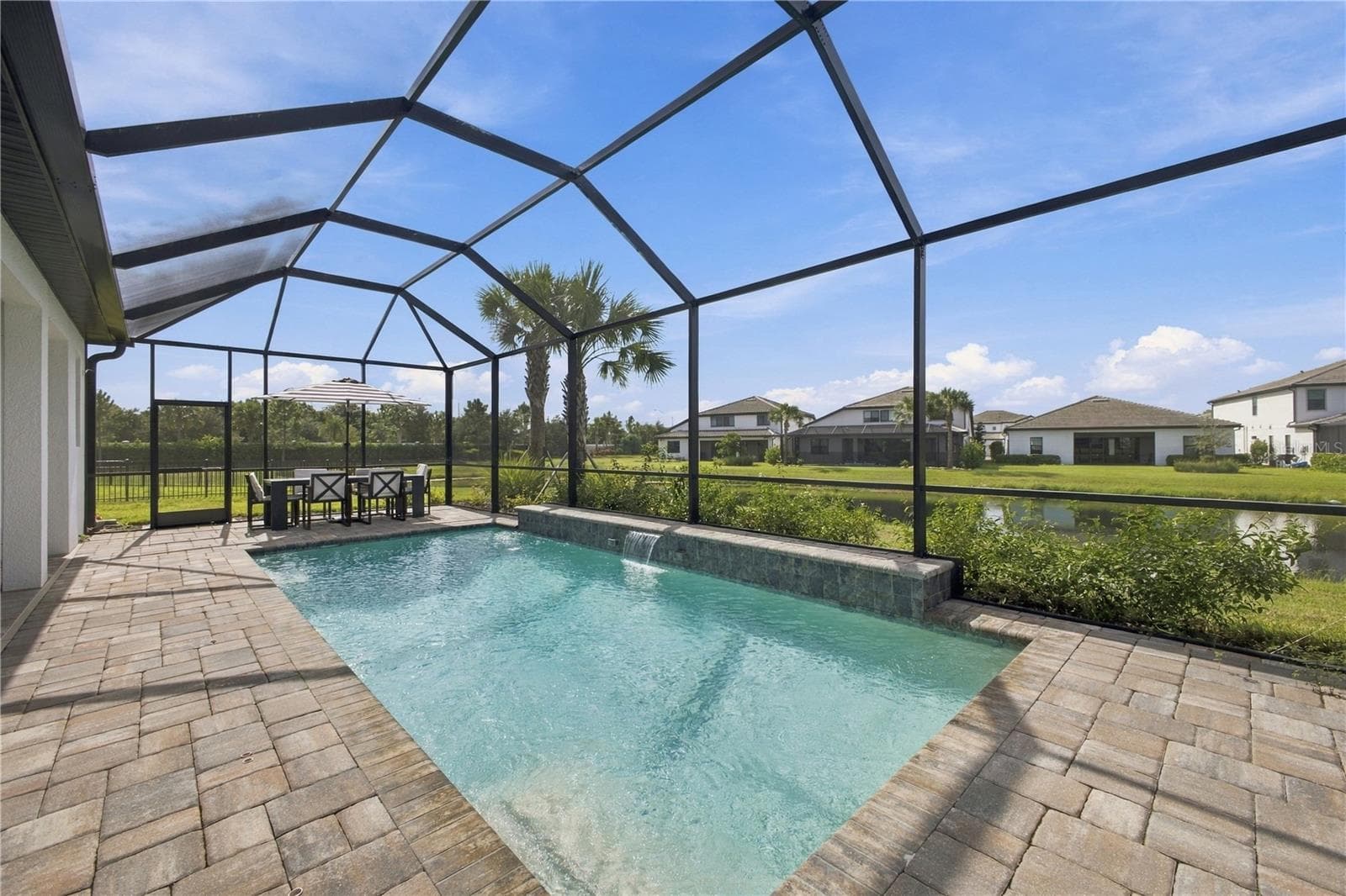 Screened in Pool - 5839 SILVERSIDE PINE CT, LAKEWOOD RANCH