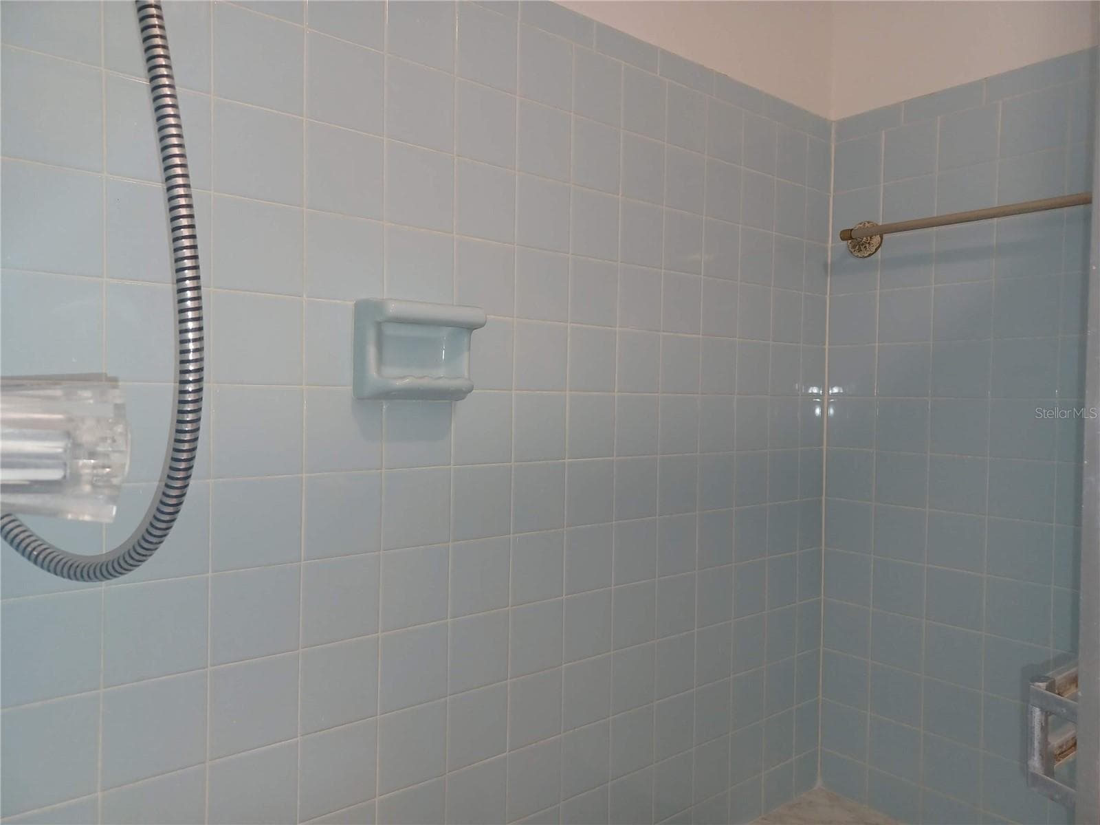 Primary shower - 100 BLUFF VIEW DR #603C, BELLEAIR BLUFFS