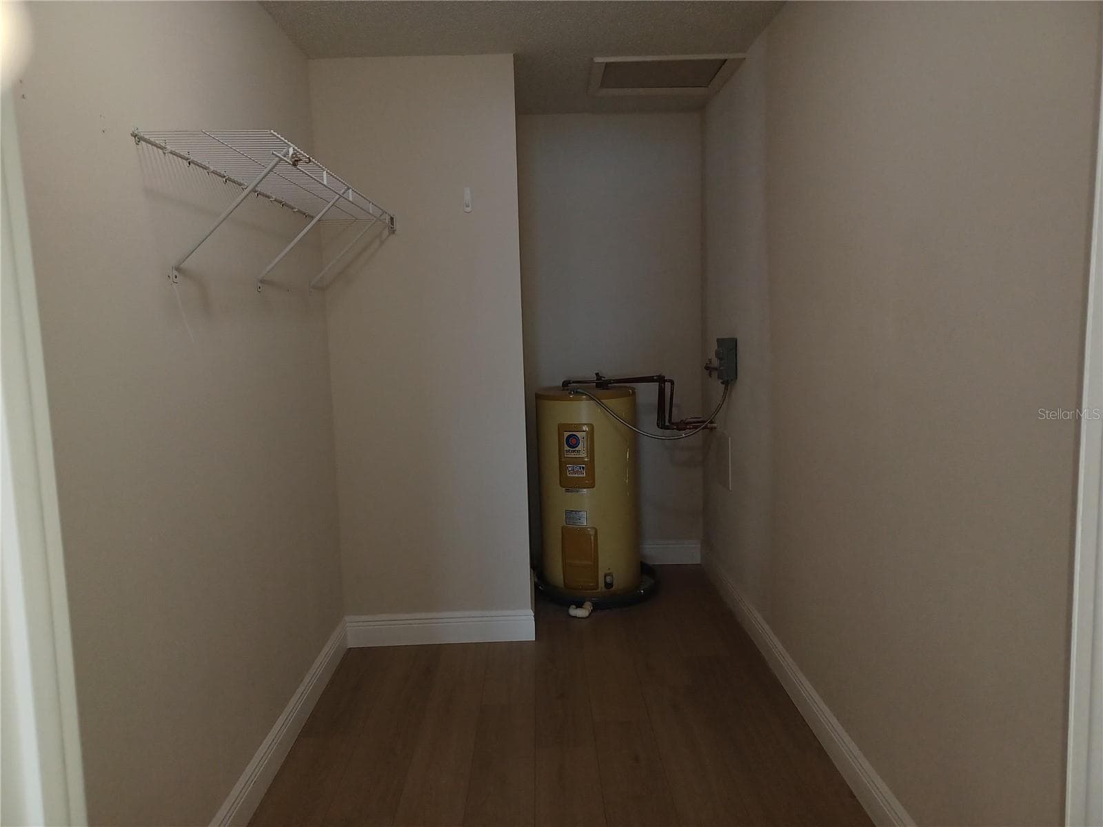 Walkin closet - 100 BLUFF VIEW DR #603C, BELLEAIR BLUFFS