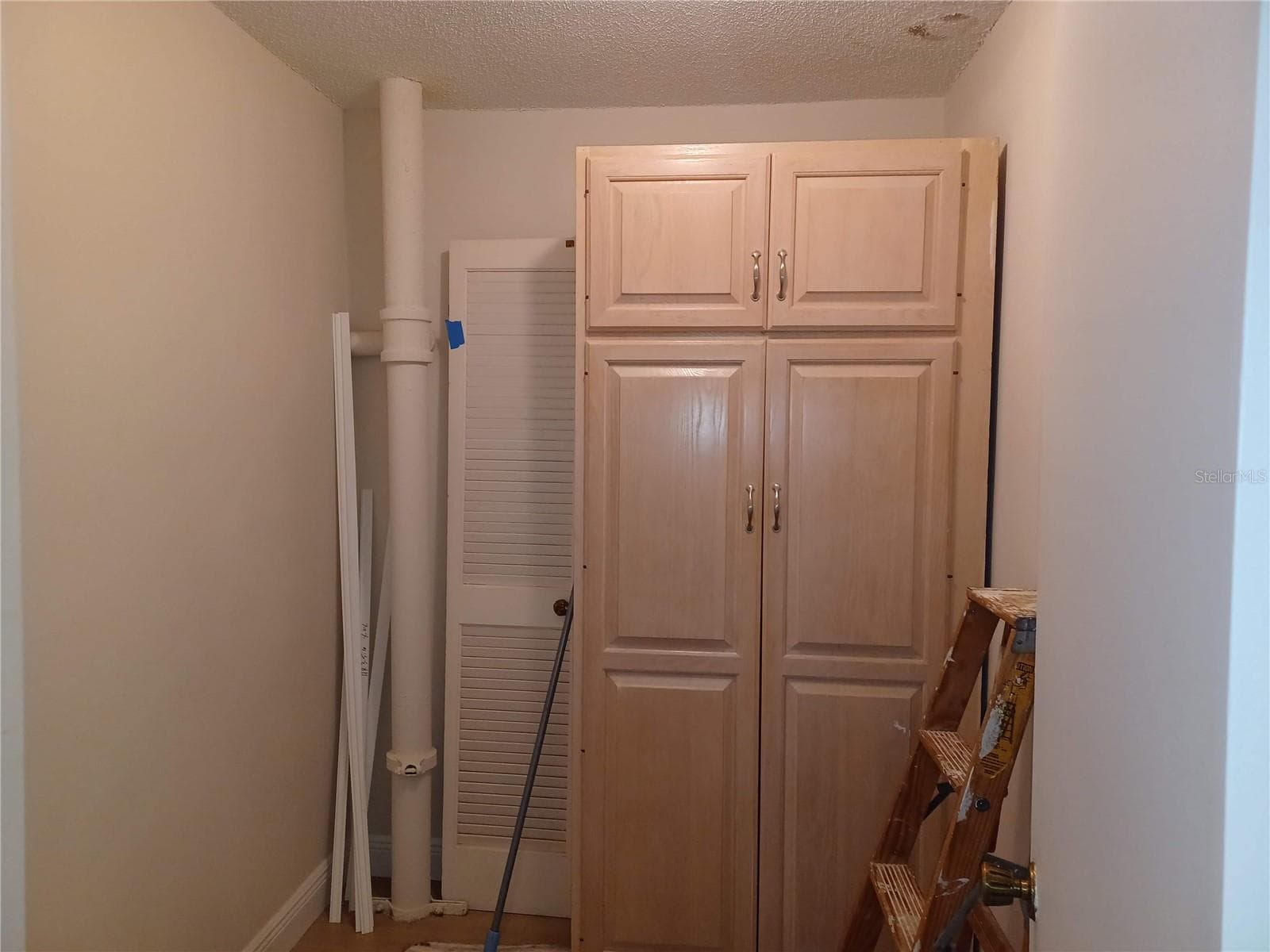Storage closet - 100 BLUFF VIEW DR #603C, BELLEAIR BLUFFS