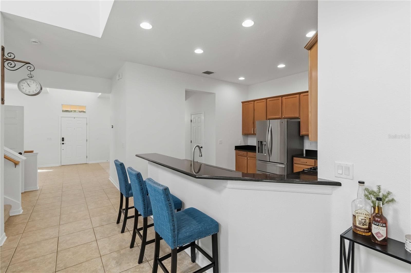 Single Family Residence at 11310 WINTHROP LAKE DR, RIVERVIEW, photo 5 of 45