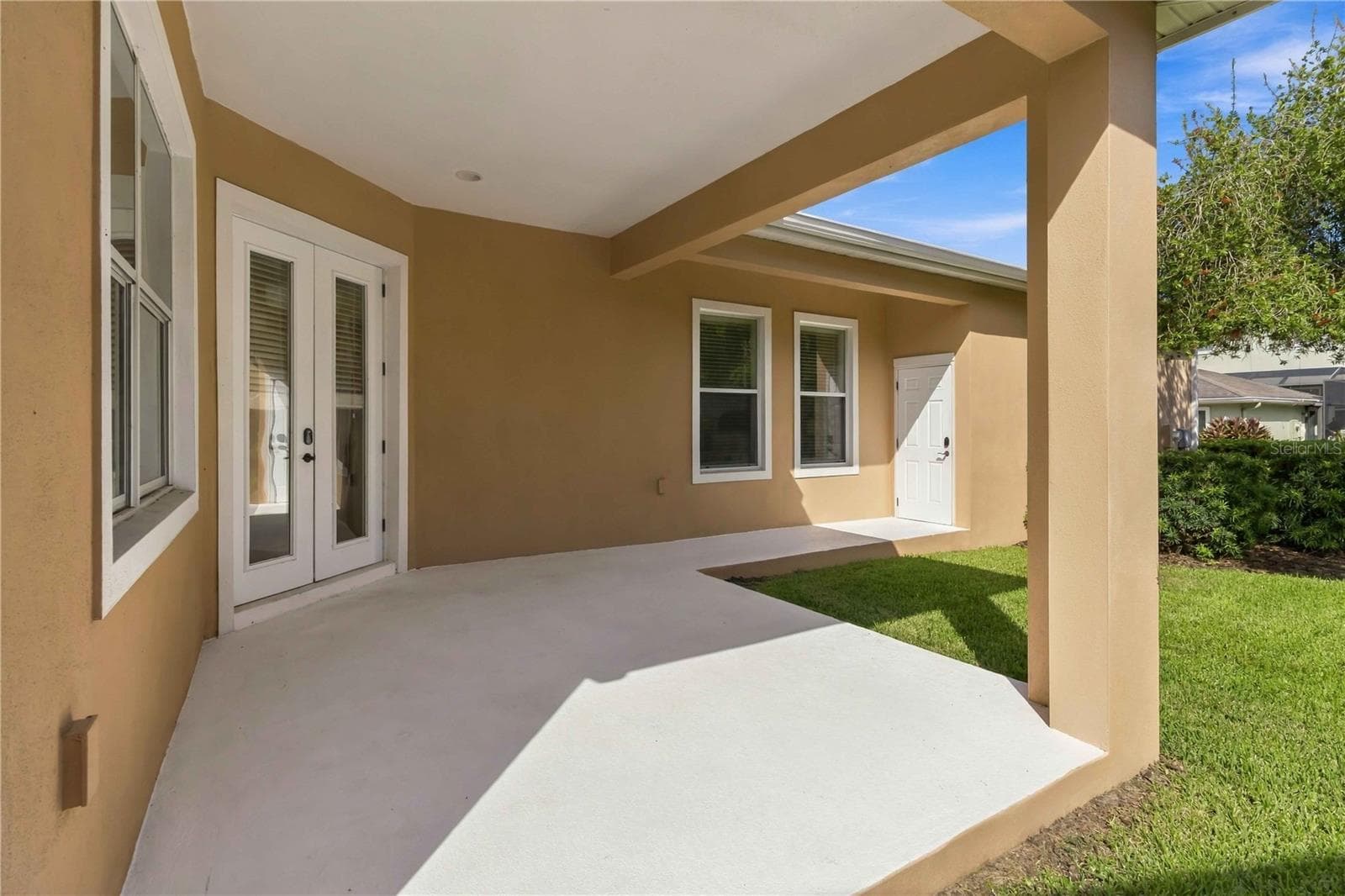 Single Family Residence at 11310 WINTHROP LAKE DR, RIVERVIEW, photo 34 of 45