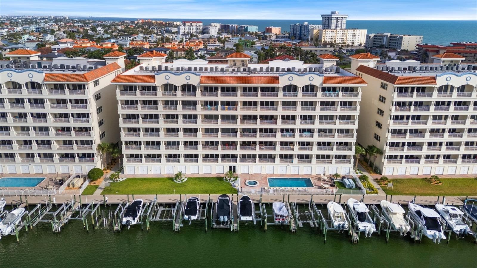 17717 GULF BLVD #604