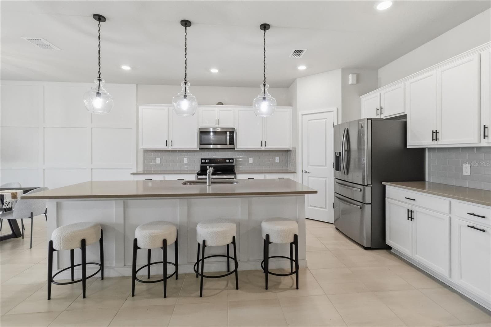 Single Family Residence at 17319 MILLION LAKES CT, CLERMONT, photo 13 of 55