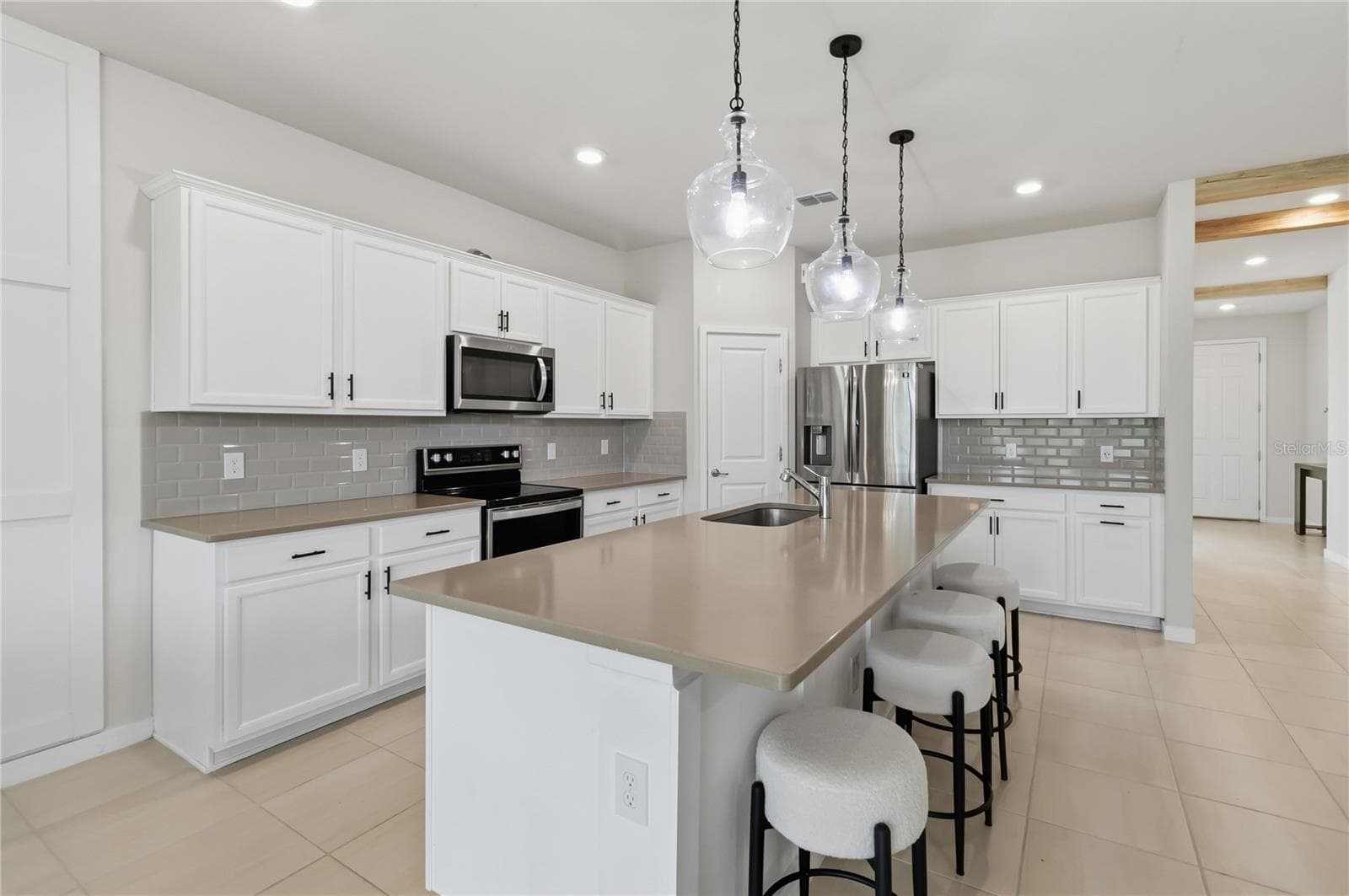 Single Family Residence at 17319 MILLION LAKES CT, CLERMONT, photo 14 of 55