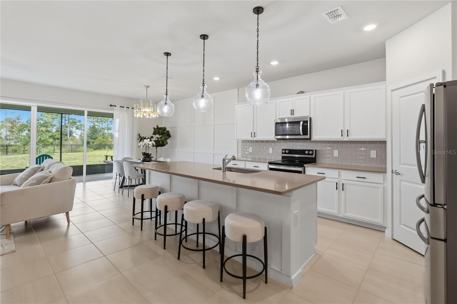 Single Family Residence at 17319 MILLION LAKES CT, CLERMONT, photo 16 of 55
