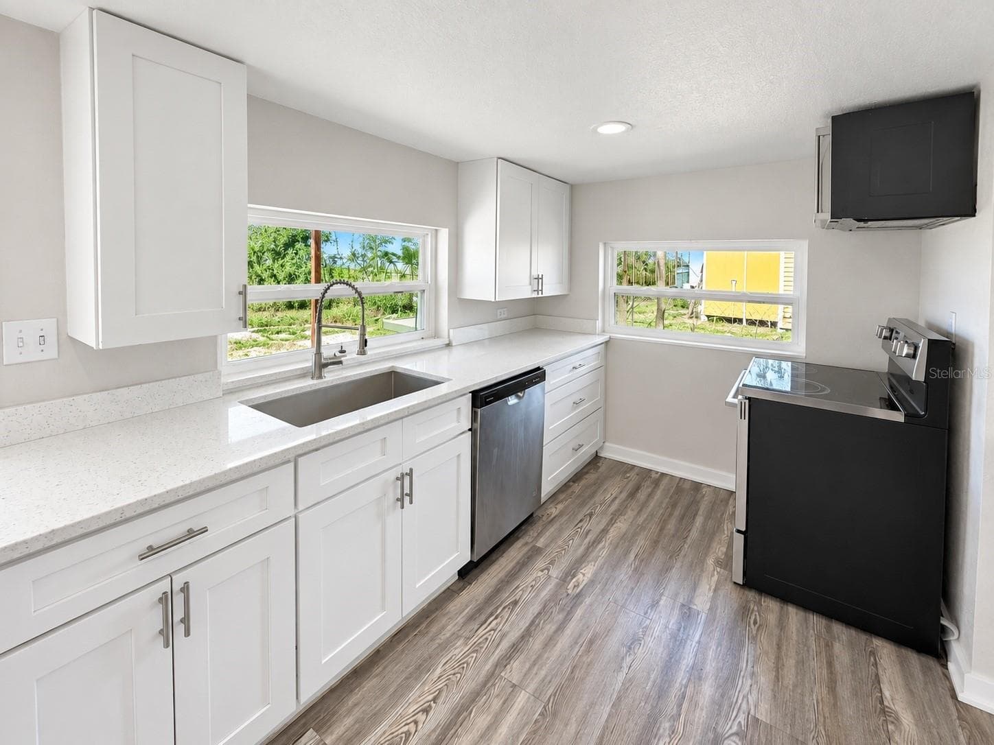Single Family Residence at 620 OAK ST, AUBURNDALE, photo 9 of 32