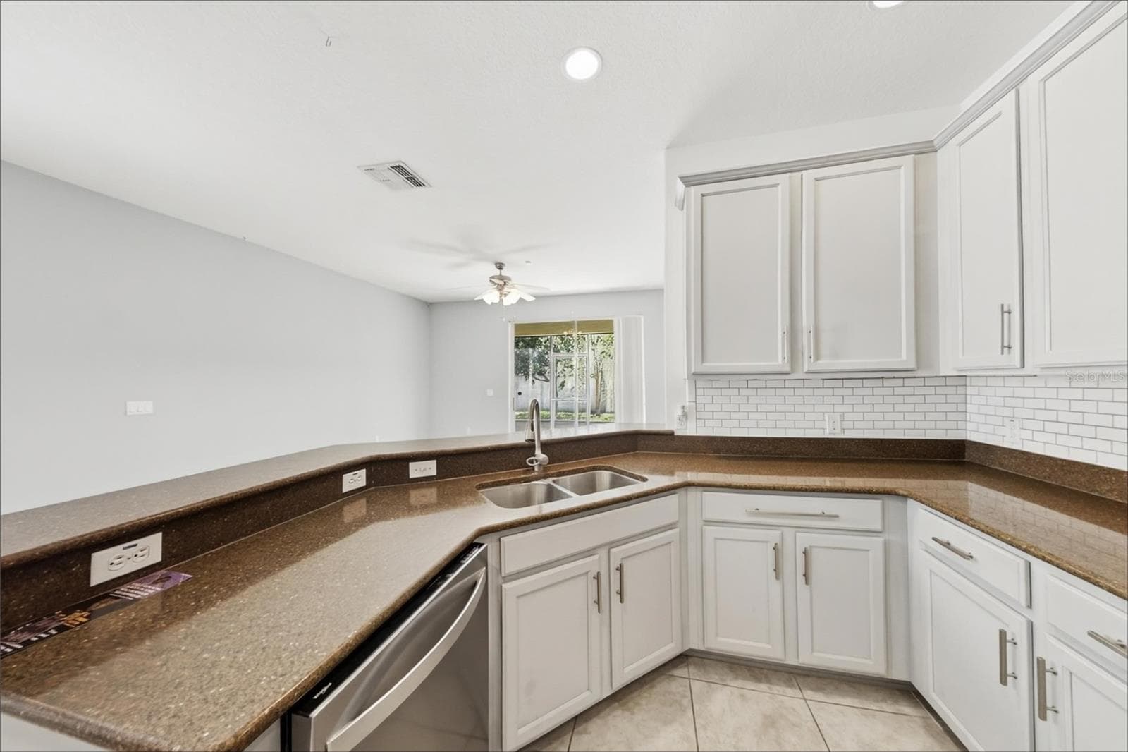 Single Family Residence at 2548 BALFORN TOWER WAY, WINTER GARDEN, photo 7 of 19
