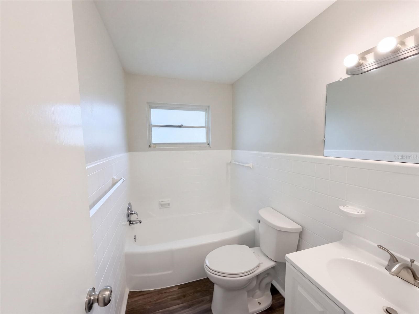 Single Family Residence at 411 W SEMINOLE AVE, EUSTIS, photo 22 of 23