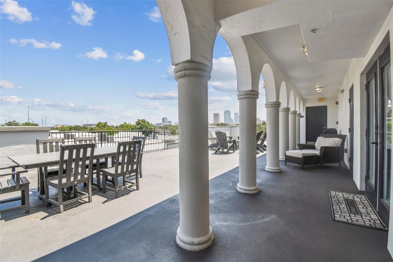 Rooftop terrace for dining al fresco or just relaxing. - 435 S OREGON AVE #304, TAMPA