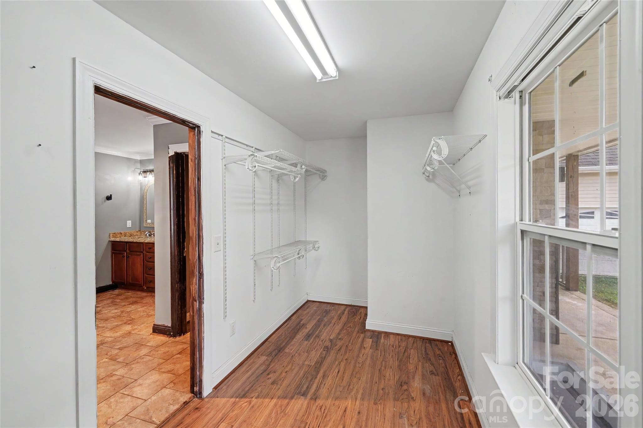 Single Family Residence at 1166 Mustang Lane, York, photo 18 of 36