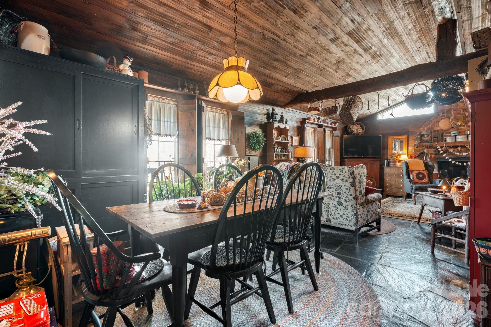 huge flex space currently used as a dining/den combo - 901 Union Street, Maiden