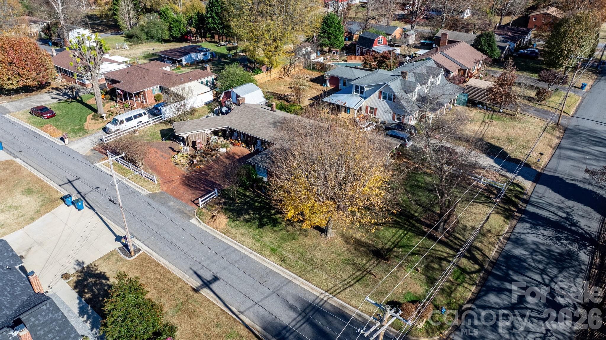 corner lot, one block from main street - 901 Union Street, Maiden