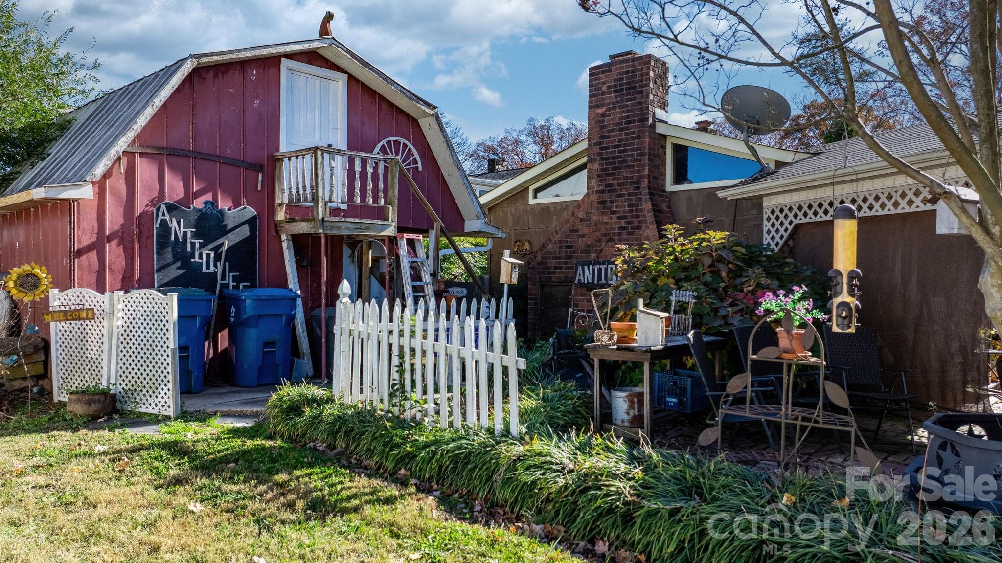 workshop with additional storage - 901 Union Street, Maiden