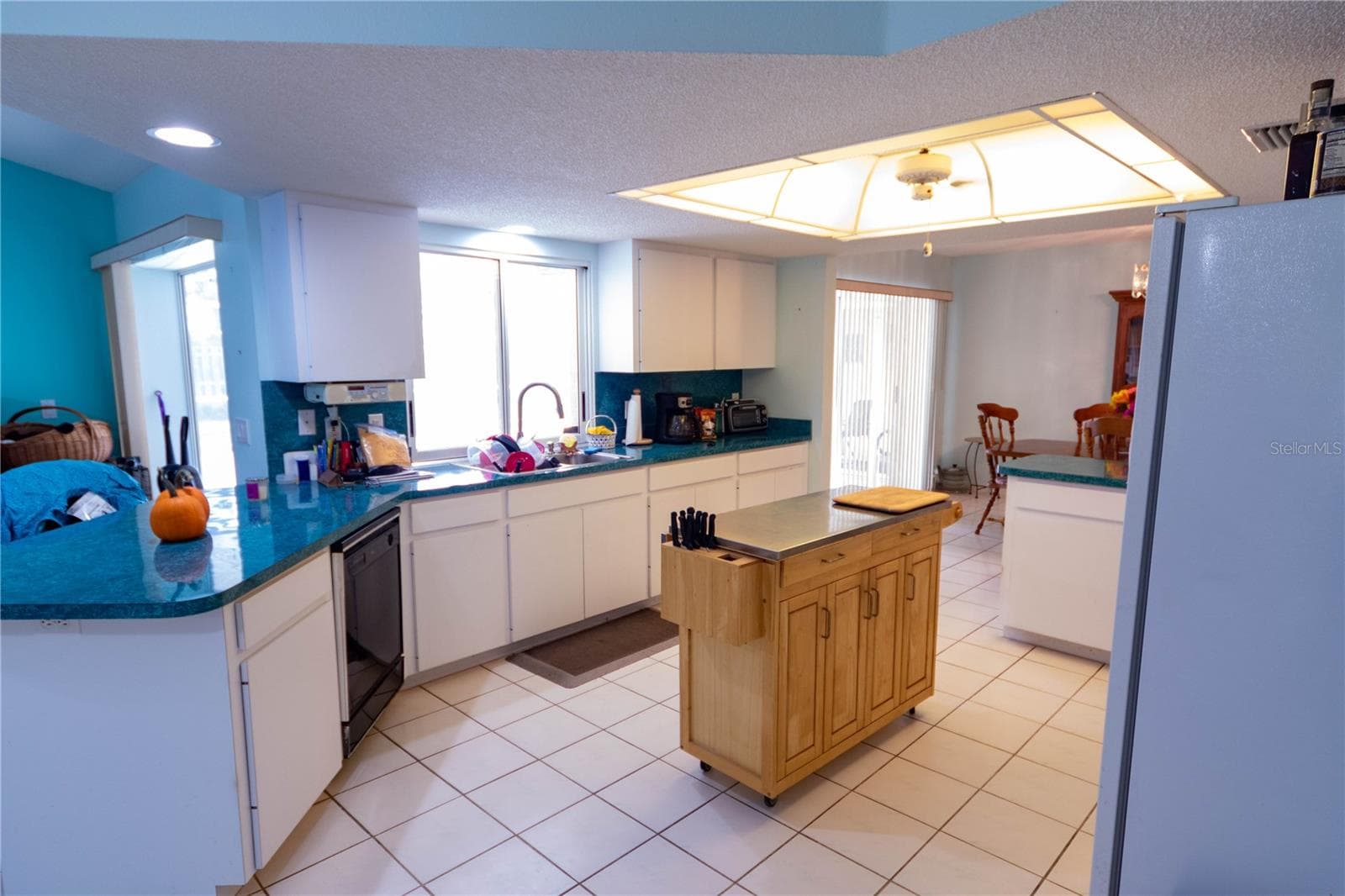 Single Family Residence at 274 LORRAINE AVE, VENICE, photo 11 of 22
