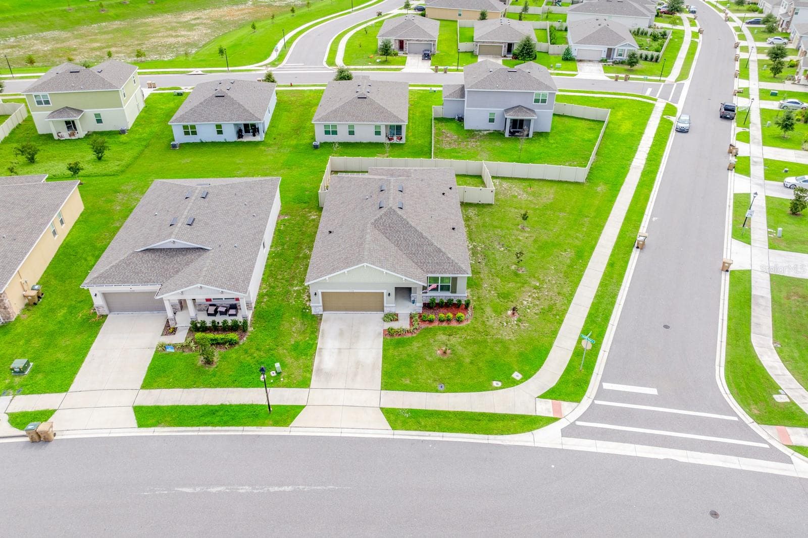 Aerial view of the home. - 33384 COUNTRY HOUSE DR, SORRENTO