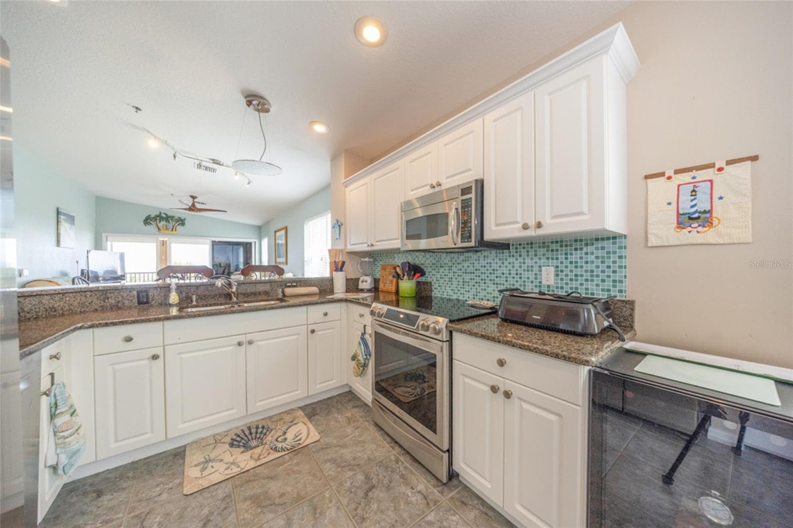 Gourmet Kitchen - 3651 S CENTRAL AVE #309, FLAGLER BEACH