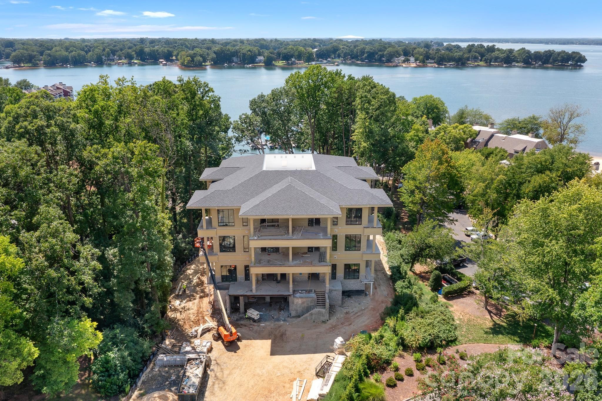 Condominium at 620 Southwest Drive, Davidson, photo 11 of 15