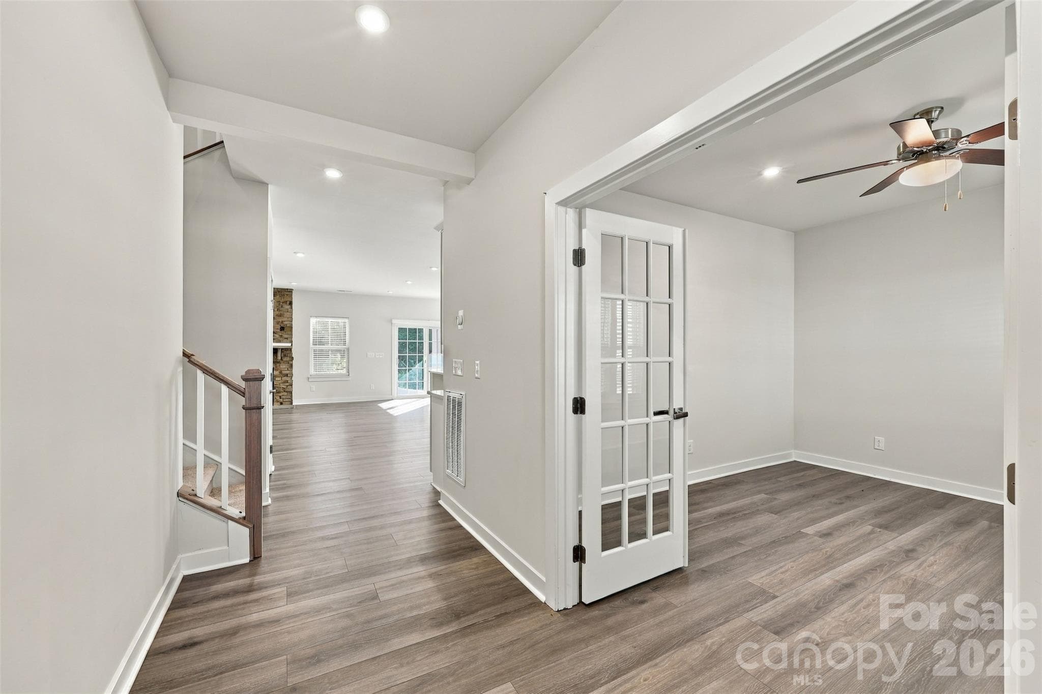 Foyer - Mooresville