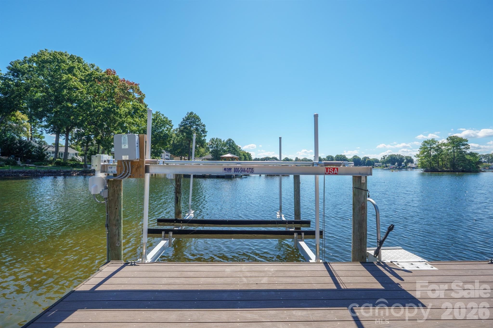 10,000 lb boat lift awaiting your boat - 20919 Island Forest Drive, Cornelius