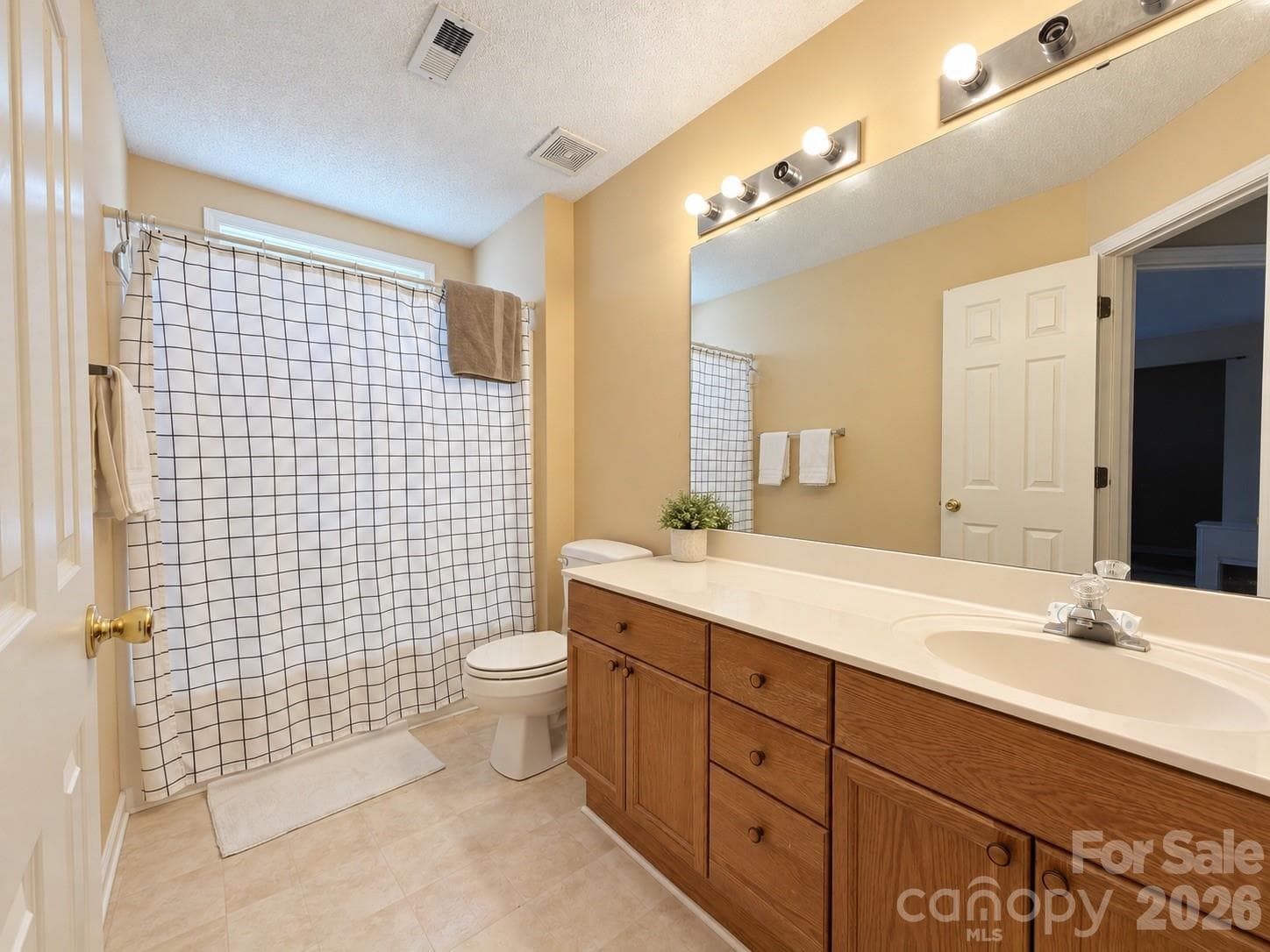 Single Family Residence at 15751 Southern Garden Lane, Charlotte, photo 17 of 27