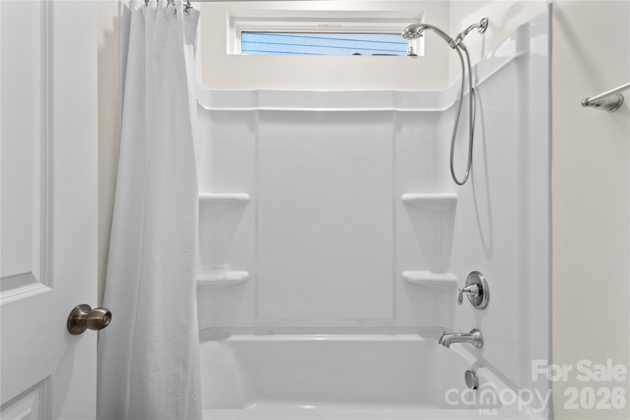 Full bath down - 4020 Clapton Drive, Lancaster