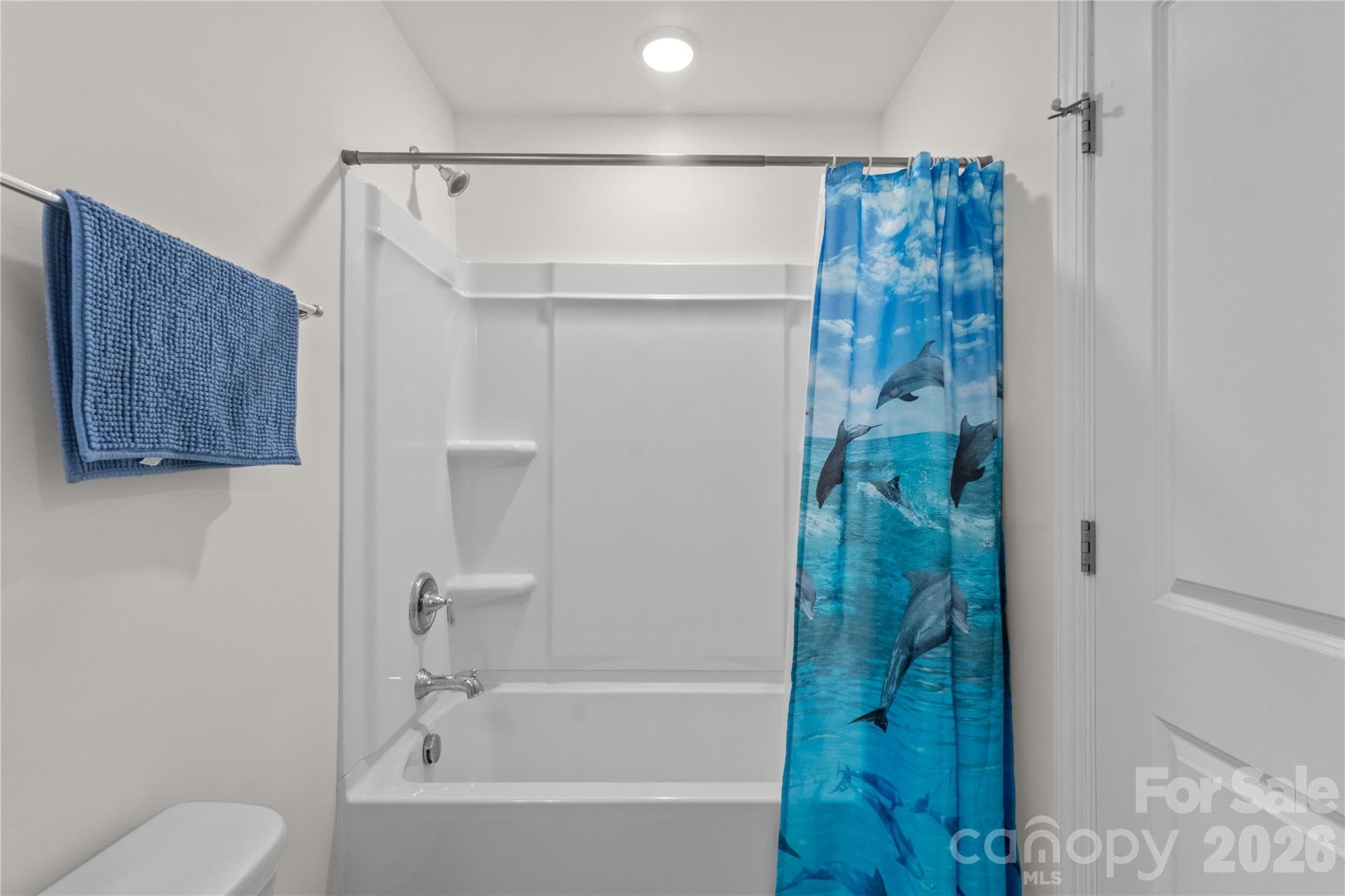 Full bath upstairs - 4020 Clapton Drive, Lancaster