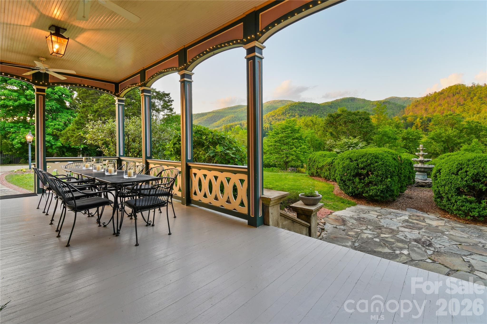 Single Family Residence at 204 Lawson Street, Hot Springs, photo 2 of 48