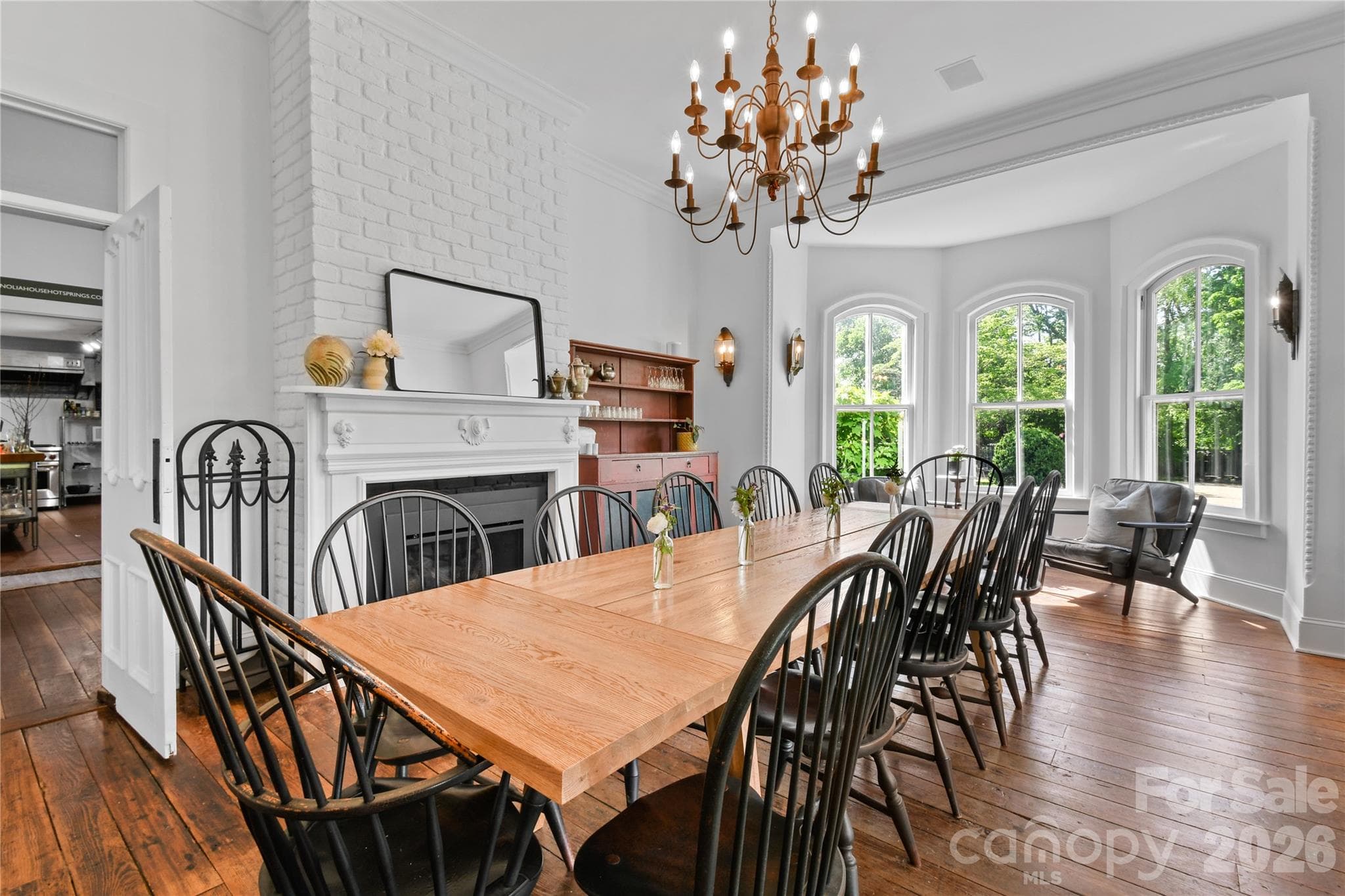 Single Family Residence at 204 Lawson Street, Hot Springs, photo 11 of 48