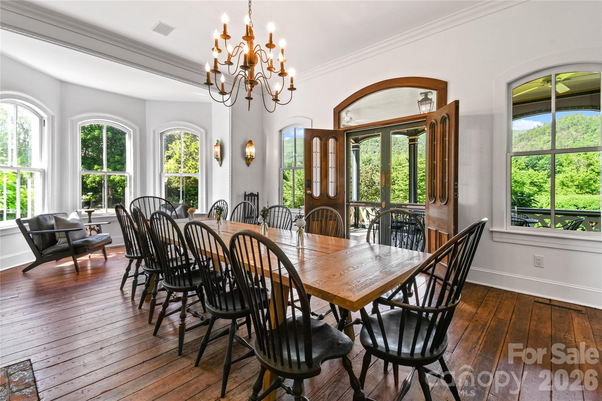 Single Family Residence at 204 Lawson Street, Hot Springs, photo 12 of 48