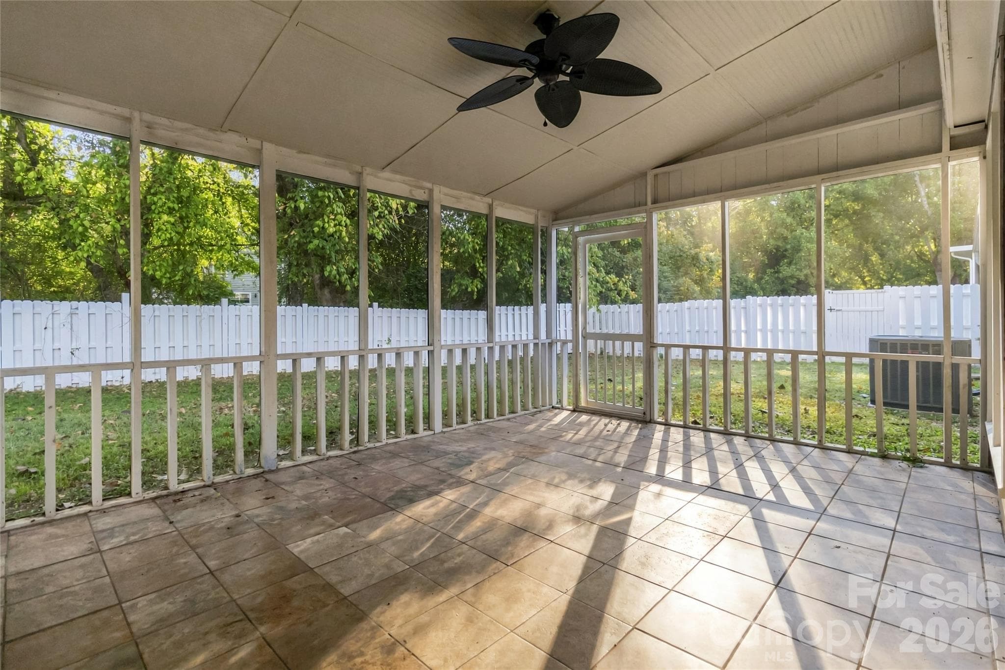 Single Family Residence at 4209 Hounds Run Drive, Matthews, photo 18 of 20