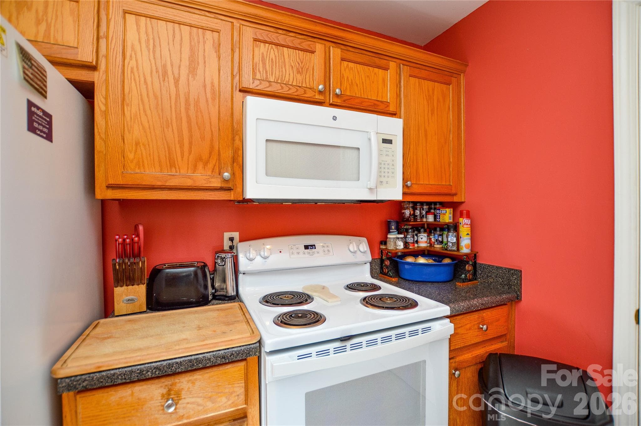 Single Family Residence at 175 Alexander Heritage Drive, Hickory, photo 14 of 28