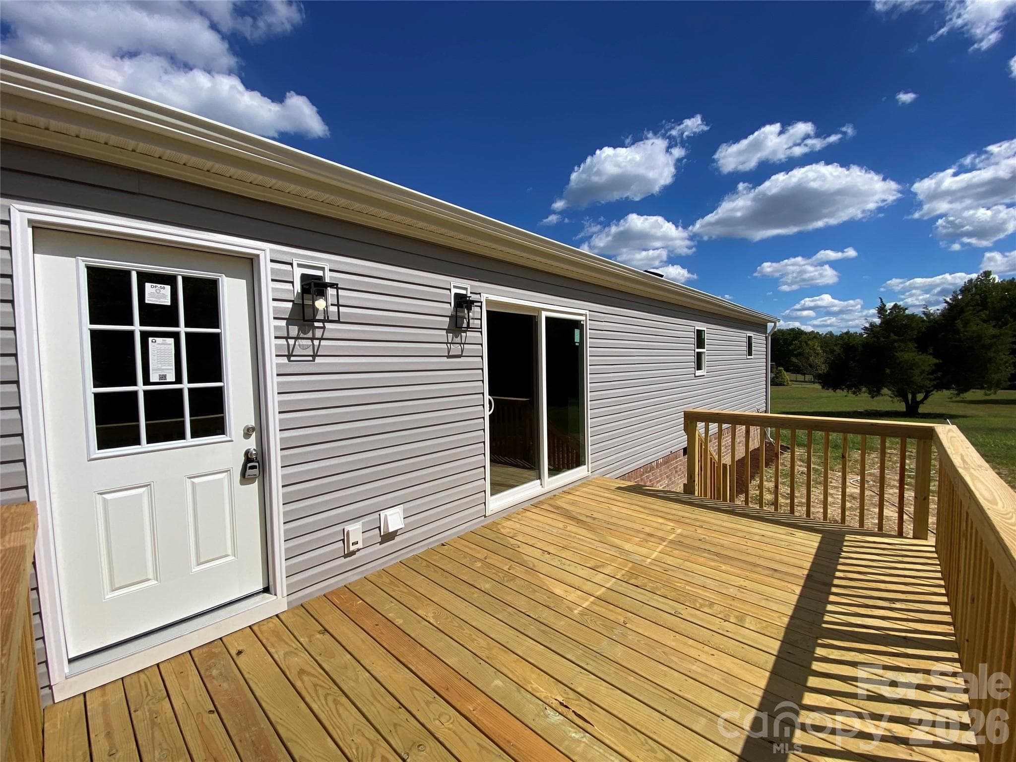 Rear deck w/ stairs - 5726 Landon Place, Heath Springs