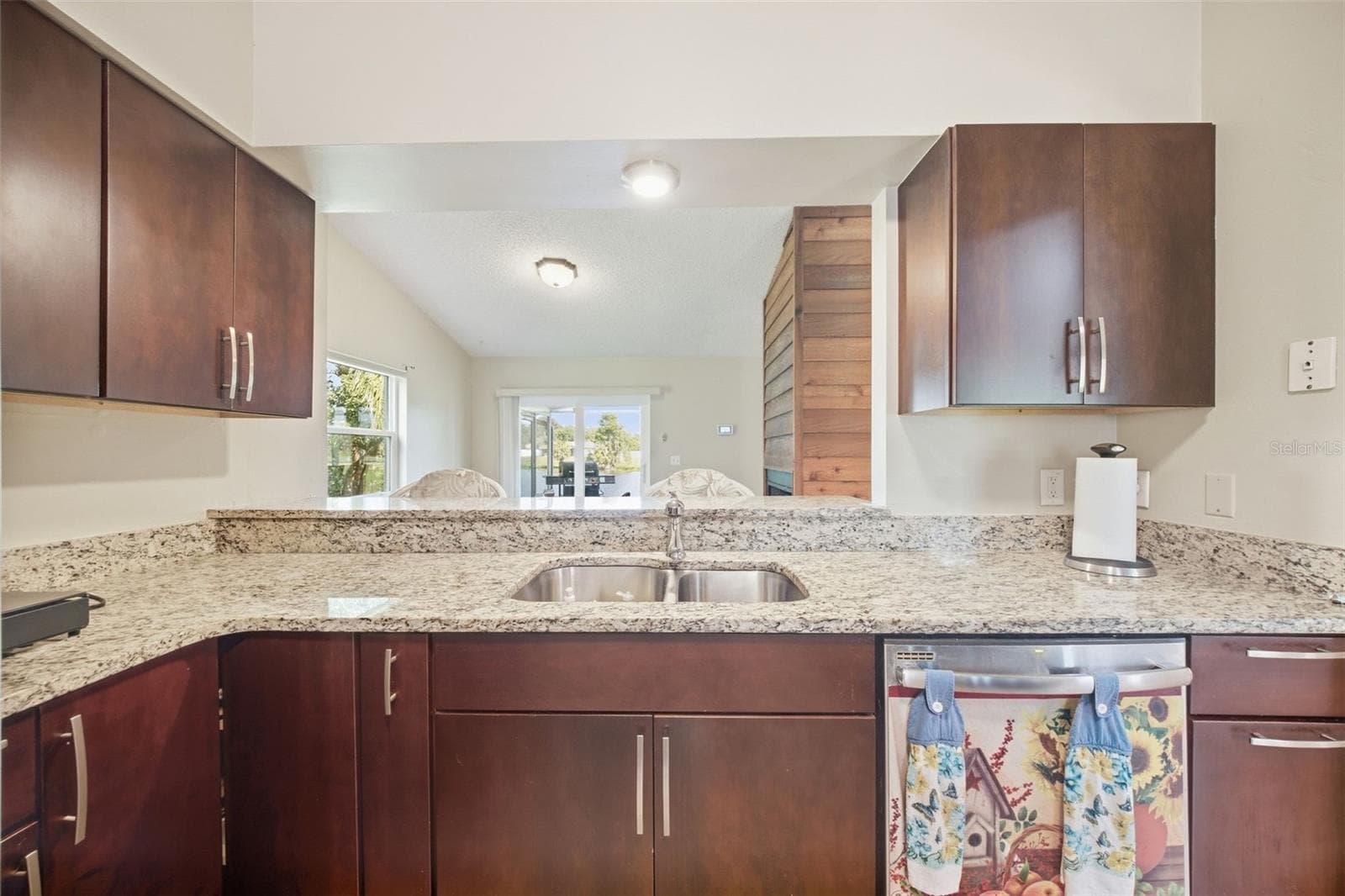 Single Family Residence at 645 DEER RUN CT, CASSELBERRY, photo 17 of 64