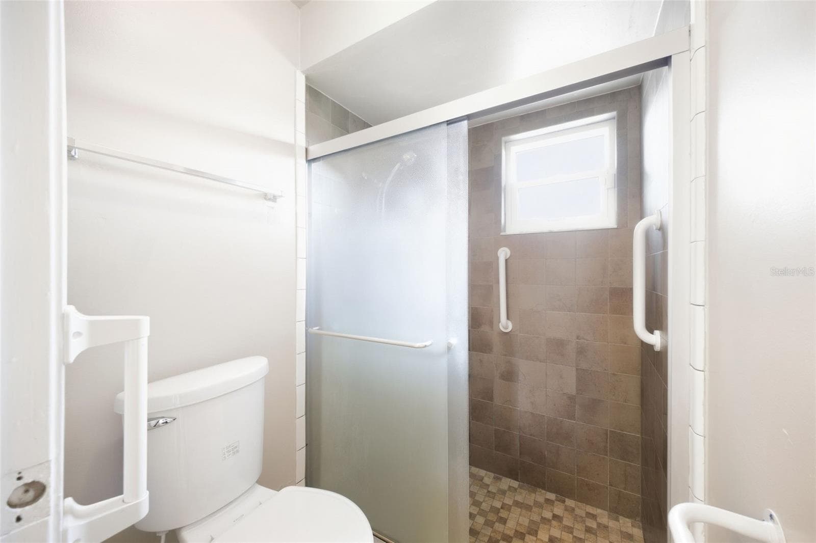 Single Family Residence at 645 DEER RUN CT, CASSELBERRY, photo 34 of 64