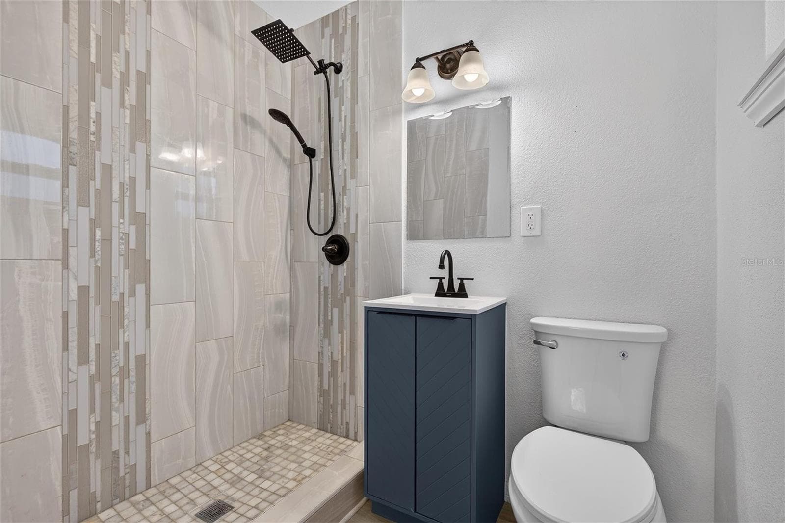 Single Family Residence at 715 W BAYSHORE DR, TARPON SPRINGS, photo 7 of 27