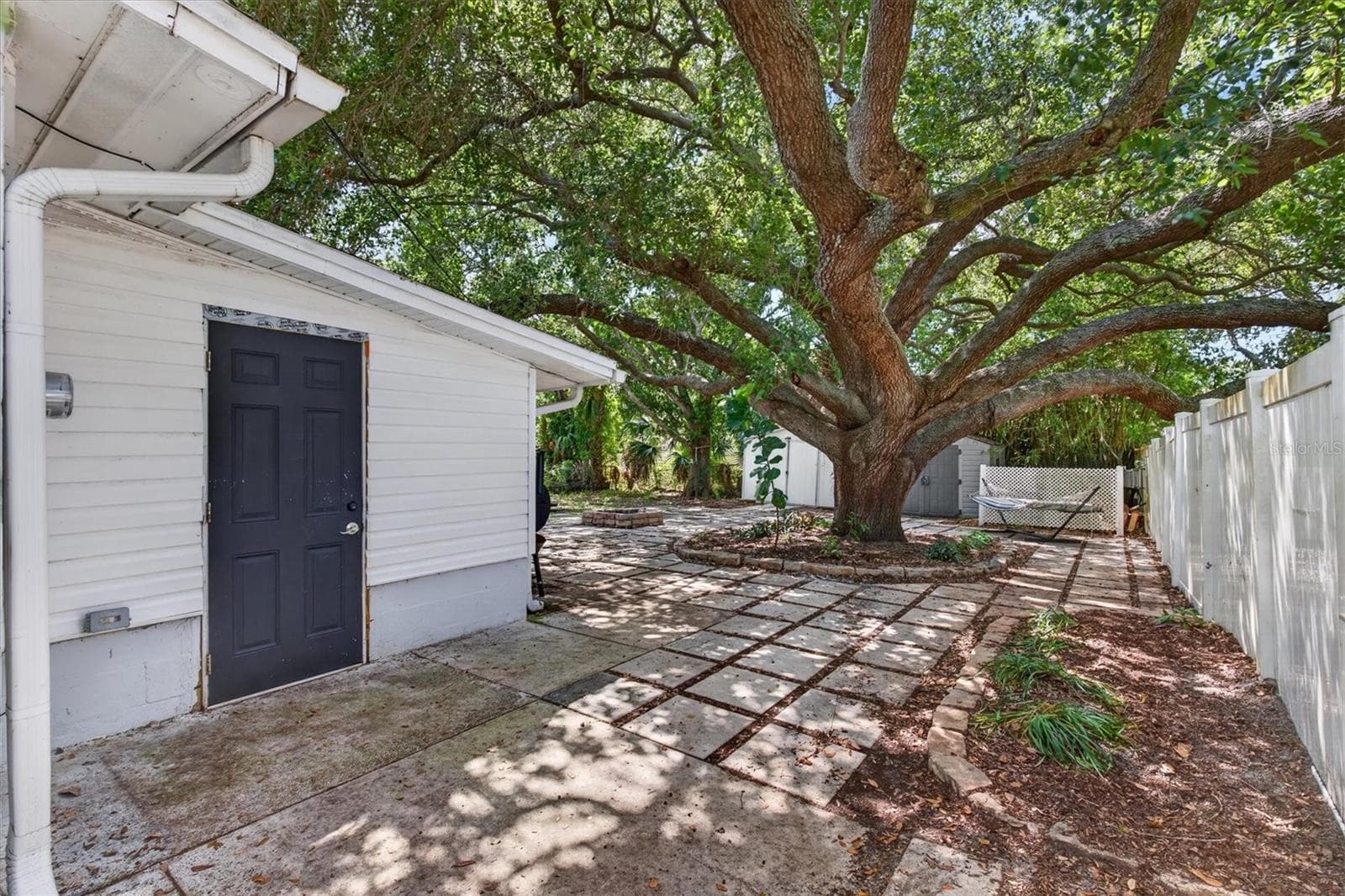 Single Family Residence at 715 W BAYSHORE DR, TARPON SPRINGS, photo 26 of 27