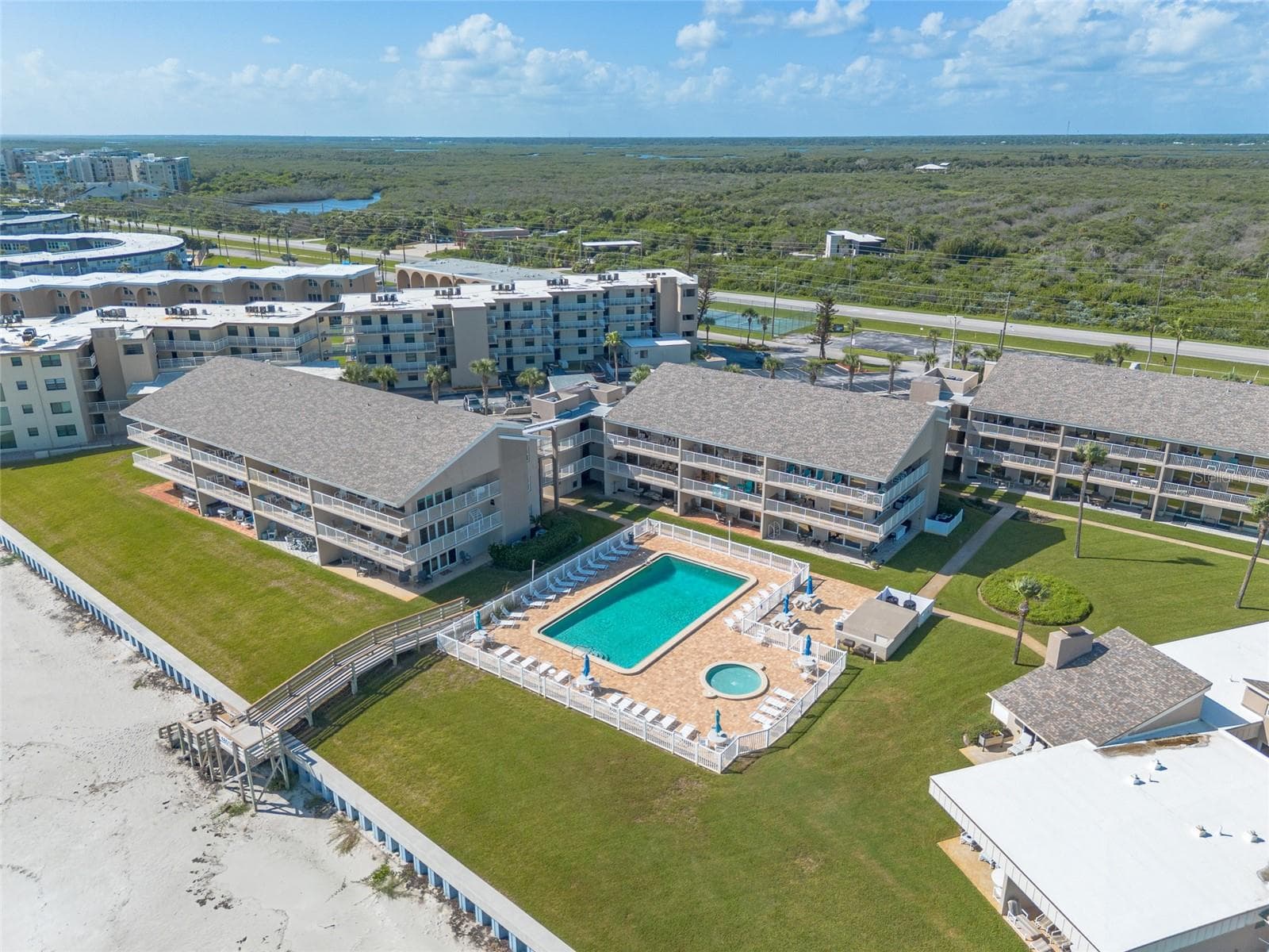 Condominium at 4801 SAXON DR #A-303, NEW SMYRNA BEACH, photo 39 of 41
