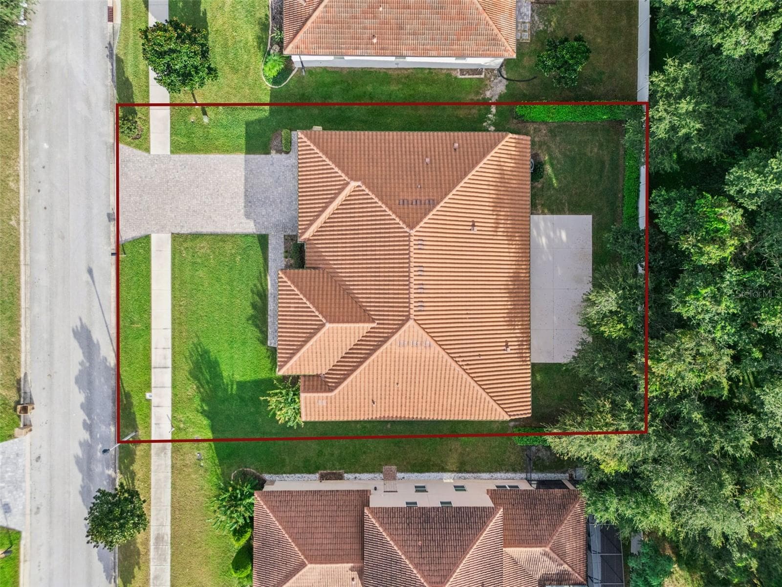 Single Family Residence at 12919 BRUNELLO CIR, CLERMONT, photo 3 of 64