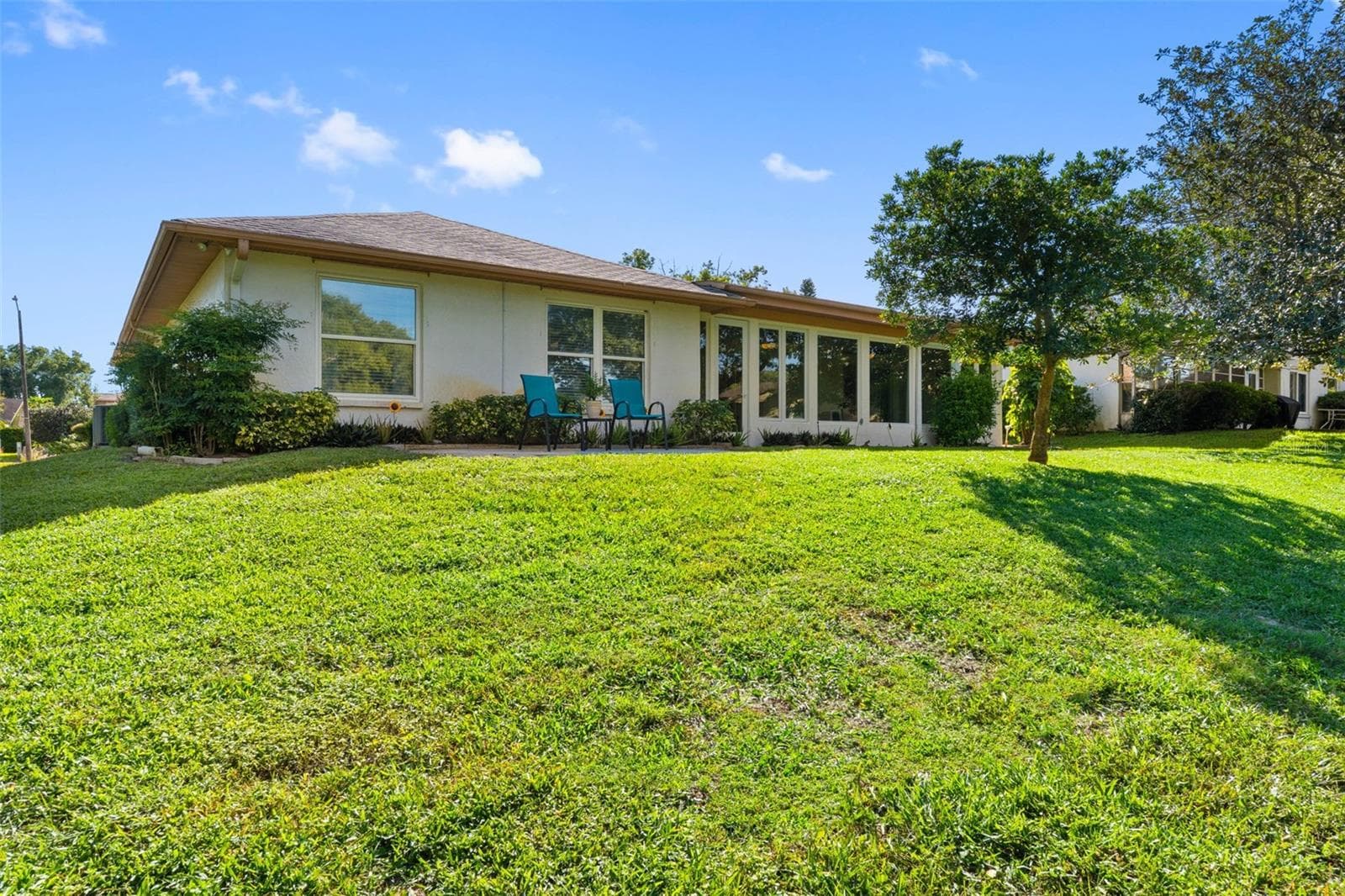 Single Family Residence at 1681 MACDONNELL CT, PALM HARBOR, photo 4 of 38