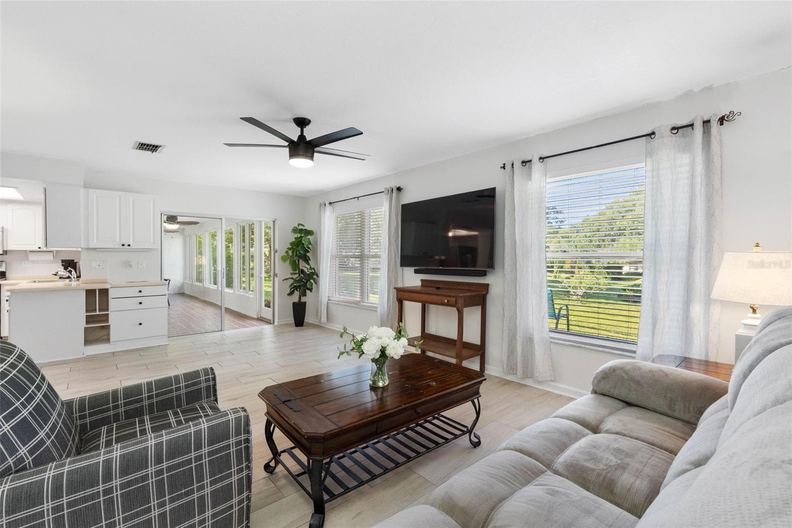 Single Family Residence at 1681 MACDONNELL CT, PALM HARBOR, photo 11 of 38