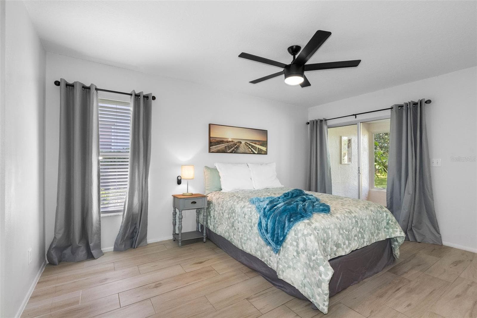 Single Family Residence at 1681 MACDONNELL CT, PALM HARBOR, photo 12 of 38