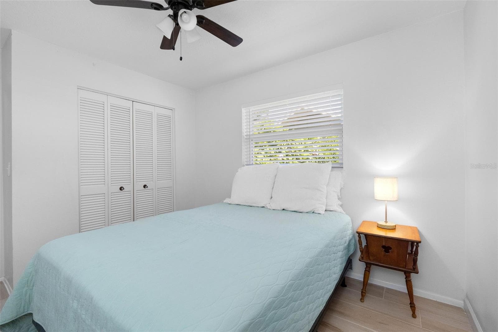 Single Family Residence at 1681 MACDONNELL CT, PALM HARBOR, photo 17 of 38