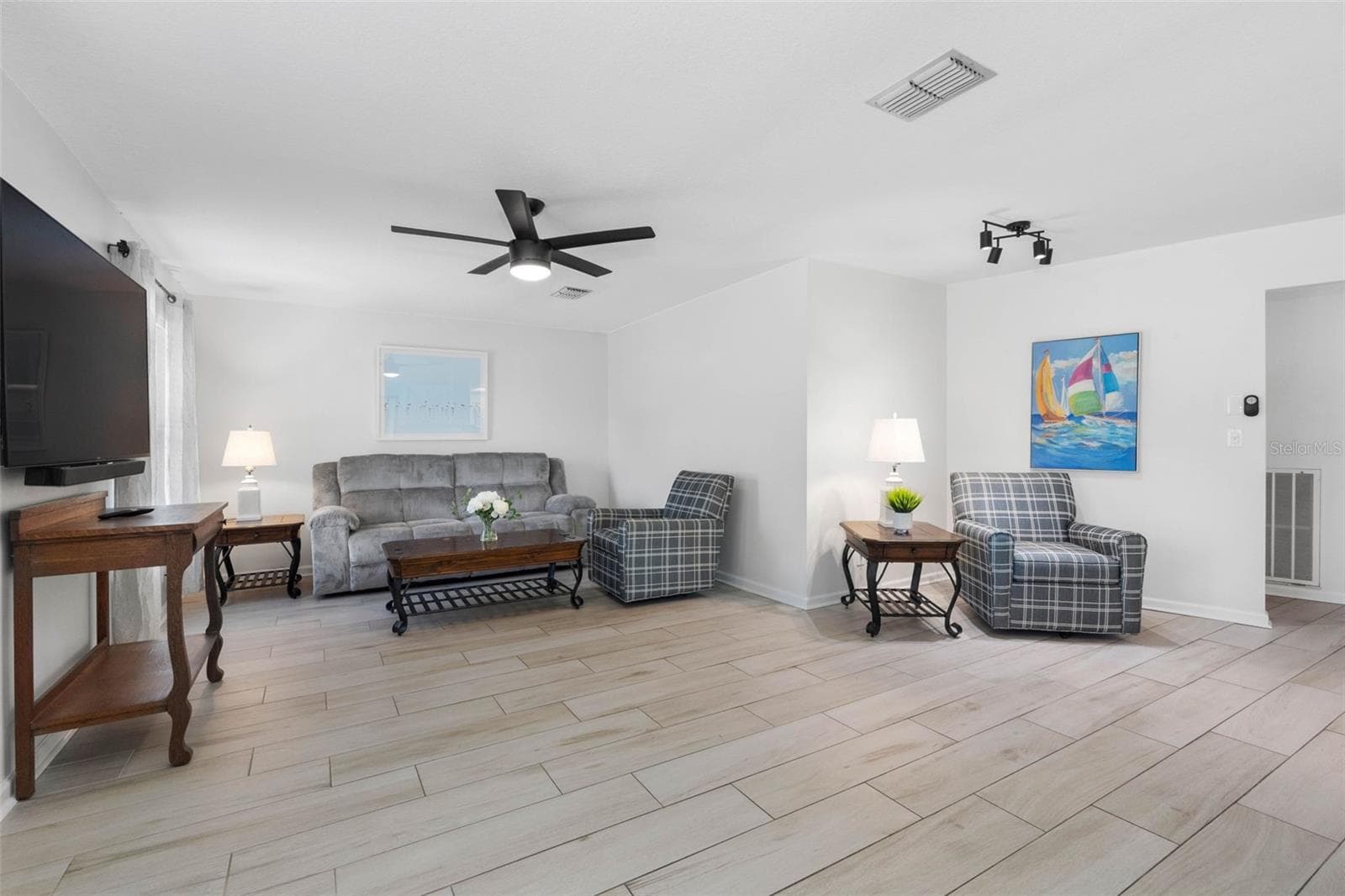 Single Family Residence at 1681 MACDONNELL CT, PALM HARBOR, photo 28 of 38