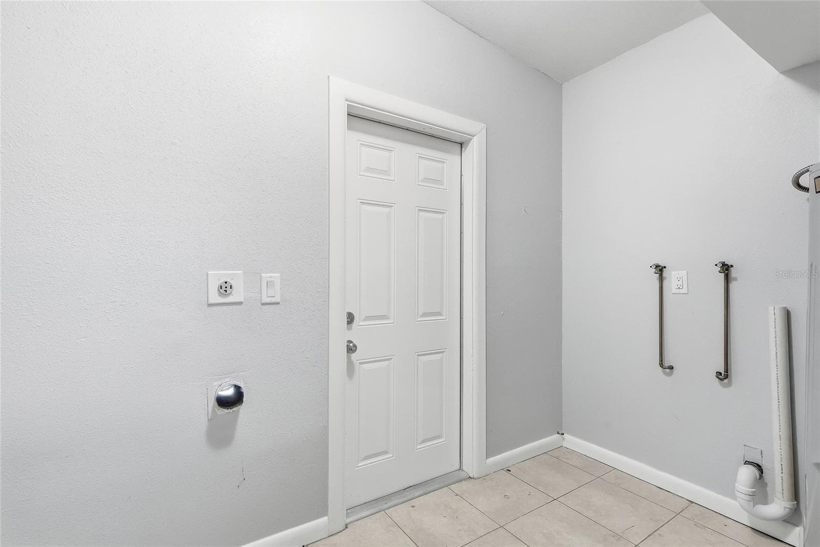 Duplex at 1408 E 140TH AVE, TAMPA, photo 39 of 55