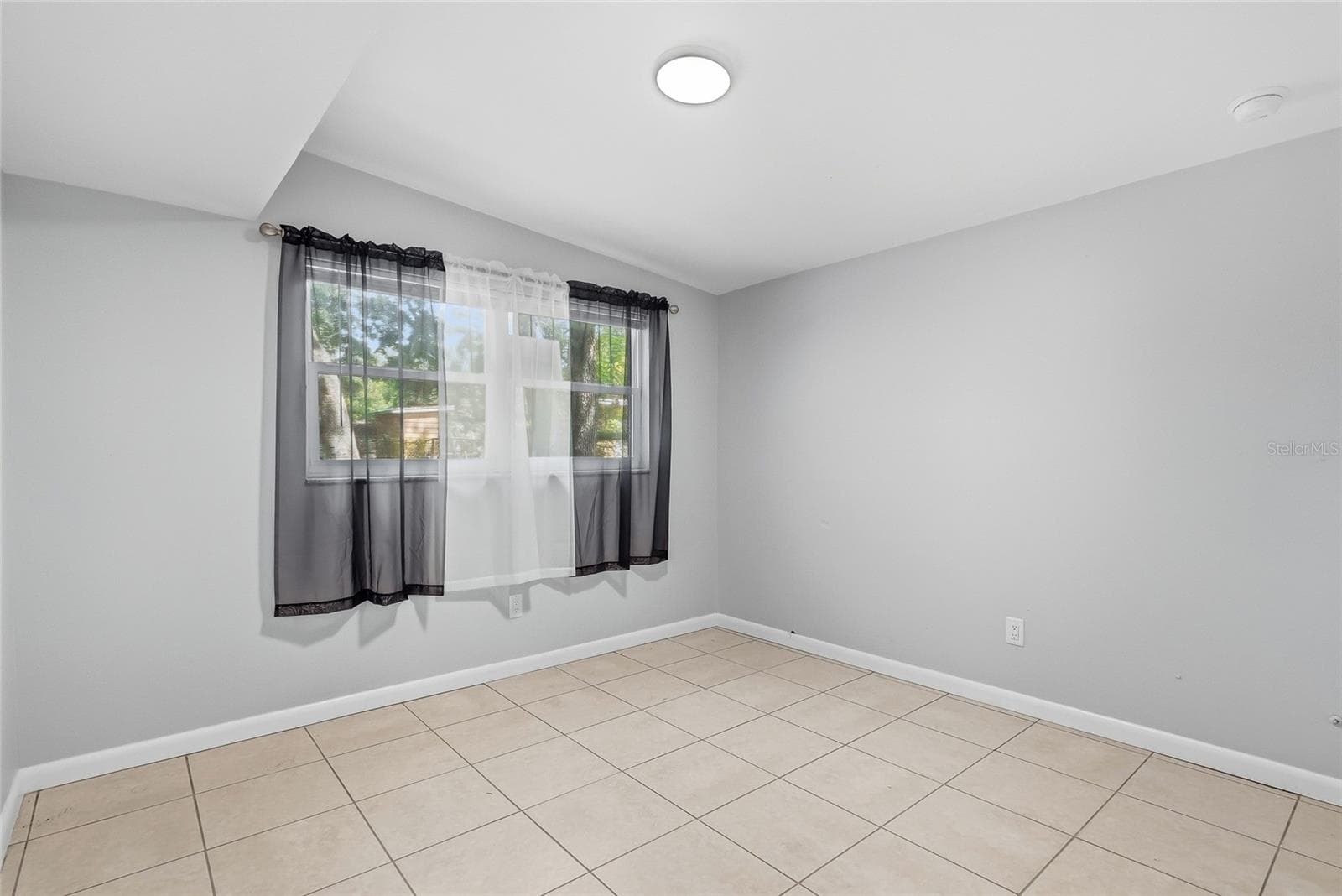 Duplex at 1408 E 140TH AVE, TAMPA, photo 44 of 55